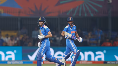 Smriti Mandhana and Harmanpreet Kaur