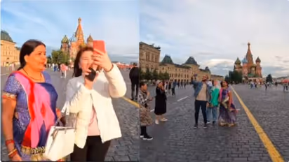 Indian saree clad woman become celebrity in Russia