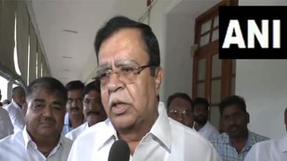 Shoe thrown at CJI Gavai 