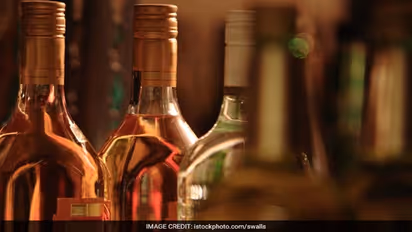 Delhi Liquor Dry Days