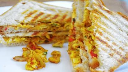 egg bhurji sandwich