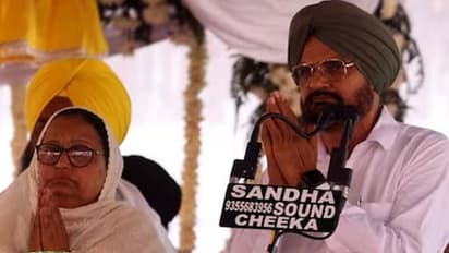 punjabi singer sidhu moosewala first death anniversery father bajit kaur praises uttar pradesh cm yogi adityanath