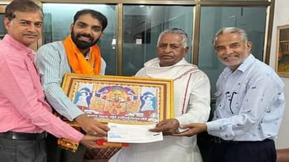 Shri Sanwaliya Seth temple open bhandara offerings worth crores of rupees Devotee offered a check of 50 lakhs