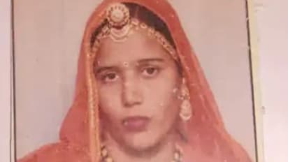 emotional story mother fight with cobra snake