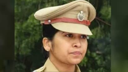 Lady Police Officer Rajasthan