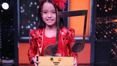 sa re ga ma pa lil champs 9 year old jetshen dohna lama win trophy KPJ