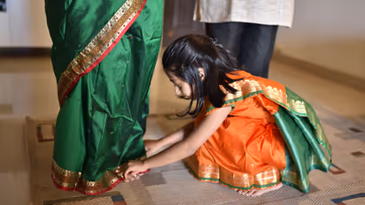 Hindu-Tradition-of-touching-feet