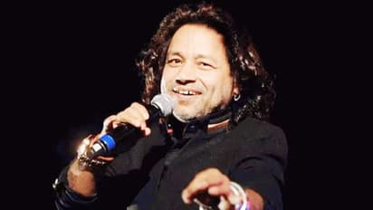 miscreants throw bottle on kailash kher in hampi utsav for not singing kannada song as per reports KPJ