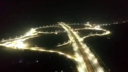 Delhi = Mumbai Express way