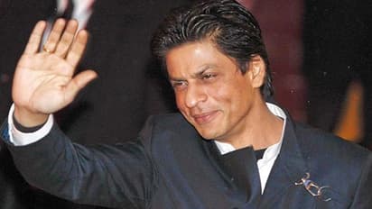 shahrukh khan chooses pathaan over ddlj actor says itne mushkil se action hero bana KPJ 