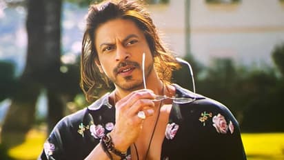 shahrukh khan film pthaan crosses 950 crore worldwide chases baahubali 2 domestic collection KPJ