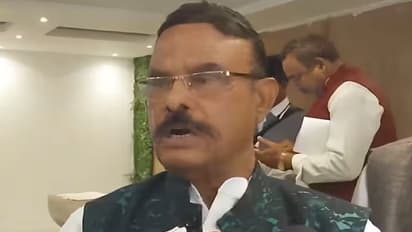 patna news former Union Minister Nagmani said If government formed revolver rifle license will be free no faith in nitish government