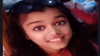 indore news nursing studen committed suicide by hanging zrua