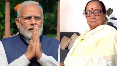  Anupam Kher Mother Dulari Rocks