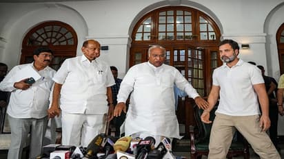 Rahul Gandhi meets Sharad Pawar
