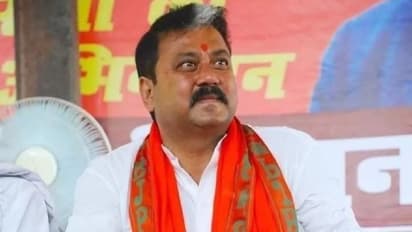 Muzaffarpur news paru circle officer accused Sahebganj MLA of assault and threats