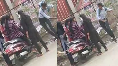 two girls fight for single boyfriend on road