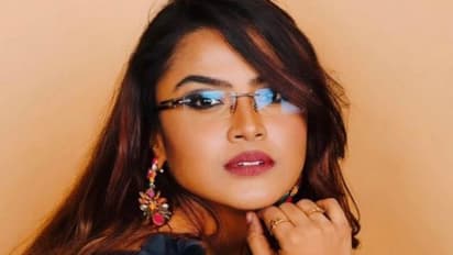 ponniyin selvan 2 singer rakshita suresh car accident