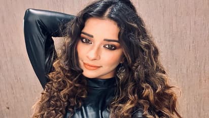 khatron ke khiladi 13 nyrraa banerji deep cut mark on her private parts 