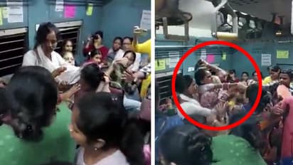 kolkata local train woman fight