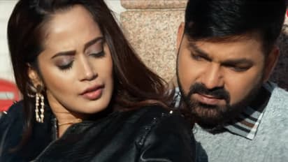 BETAAB BHAYIL Bewafa Sanam Song