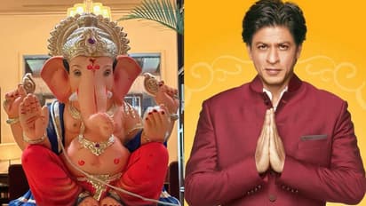 Shah Rukh Khan Celebrats Ganeshotsav