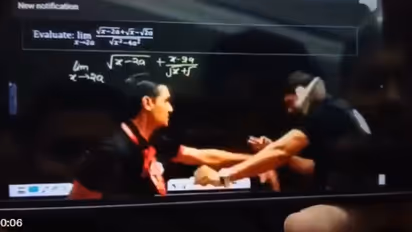 student slaps teacher in live class of physics wallah video viral