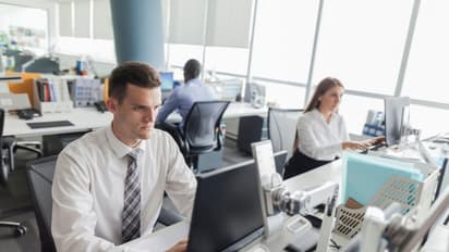 indian it sector hiring declines