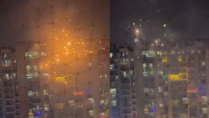 Firecrackers burst in Delhi