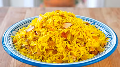 Kesar-Bhat-recipe-for-Basant-panchmi