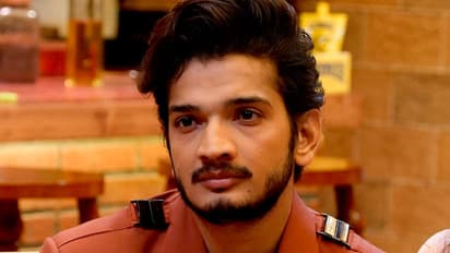 comedian munawar faruqui detained by police in hookah bar raid 