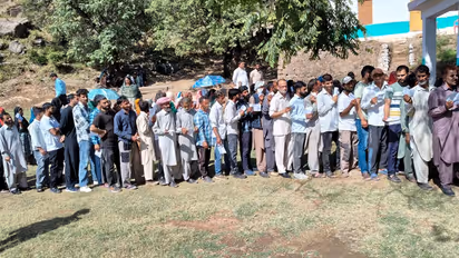 Long voter queues in Rajouri