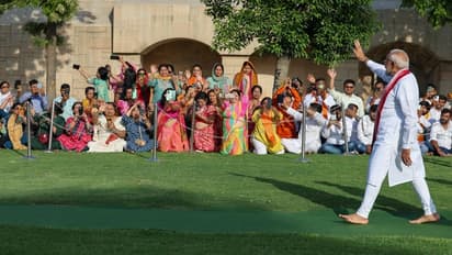 Narendra Modi at Rajghat
