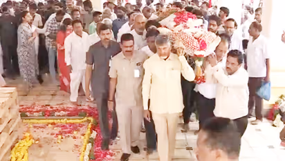 N Chandrababu Naidu At Ramoji Rao Funeral