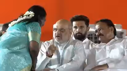 Amit Shah talk with Tamilisai 