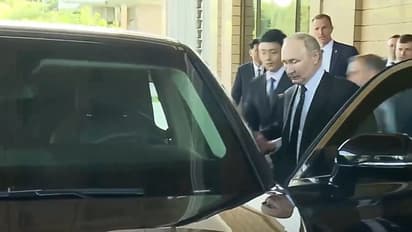 Vladimir Putin gifted Aurus car to Kim Jong un 