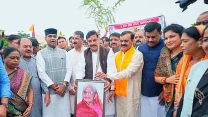 Dr-Mohan-Yadav-participated-in-Ek-Ped-Maa-Ke-Naam-abhiyan