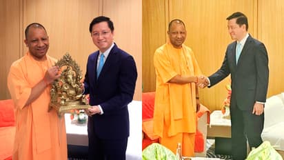 UP-CM-Yogi-Adityanath-meet-Vietnam-delegates-at-UPITS-2024