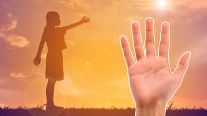 palmistry-line-which-affect-luck