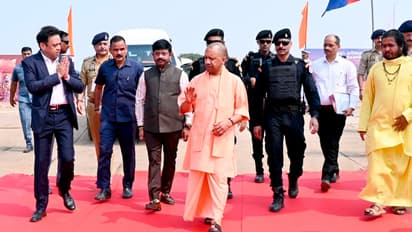 Yogi-Adityanath-in-Prayagraj-reviewed-all-the-projects-related-to-Mahakumbh-2025