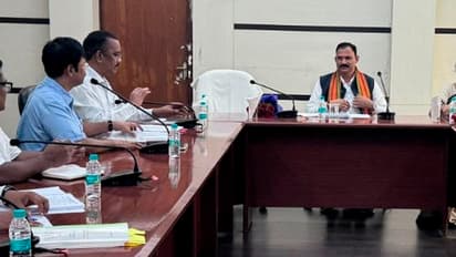 Meeting-of-the-Board-of-Directors-of-Chhattisgarh-State-Beverages-Corporation-under-the-chairmanship-of-Minister-Shyam-Bihari-Jaiswal