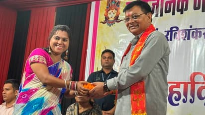 Lakhan-Lal-Dewangan-in-Korba-visited-durga-pandals-on-navratri-2024