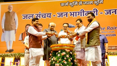 Mohan-Yadav-addressed-the-program-Jal-Sanchay-Jan-Bhagidari-Jan-Andolan-in-Surat-Gujarat