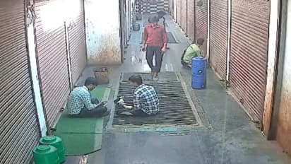 A young man died in Agra due to reel