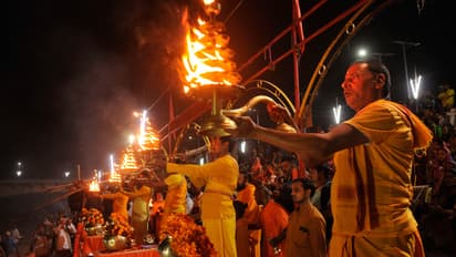 Yogi-Adityanath-govt-targets-record-with-1100-Vedic-scholars-led-Saryu-Aarti