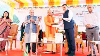 Yogi-Adityanath-inaugurated-Gomti-Book-Festival