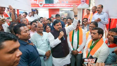 Mohan-Yadav-in-Sion-Koliwada-for-Maharashtra-Election-2024-campaign