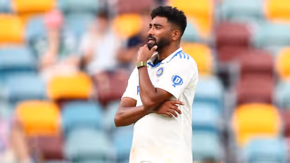 Border Gavaskar Trophy 2024 simon katich questioned on Mohammad Siraj bowling plans against trevis head in Brisbane test