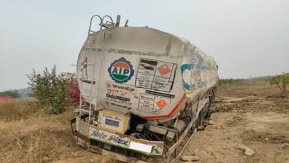 Gas tanker overturned in Jaipur Chandwasi