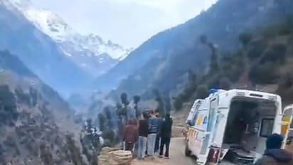 vehicle plunged into a deep gorge in Kishtwar